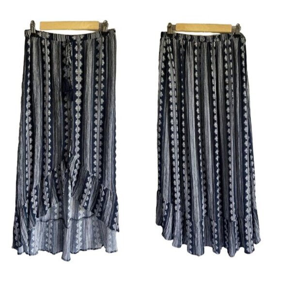 Band of Gypsies Dresses & Skirts - Band of Gypsies Size Medium Blue White Striped Floral Midi Peasant Boho Skirt